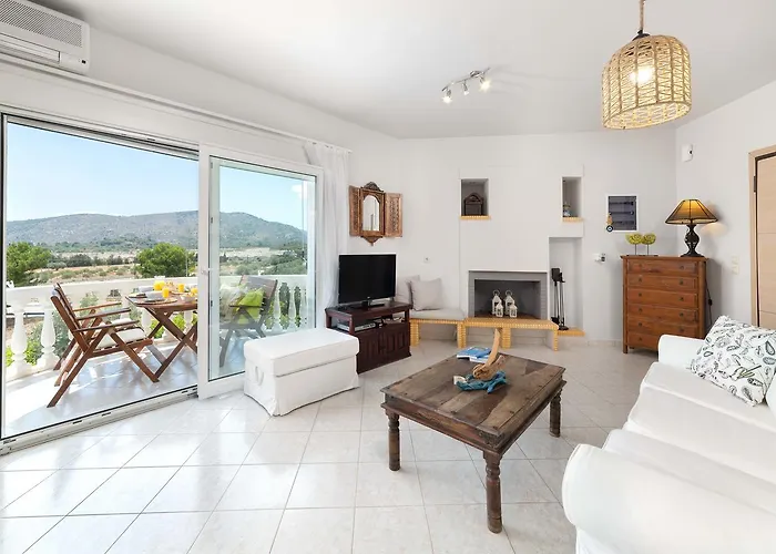 Hill & Seaview - Aelia